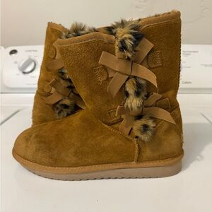 Koolaburra Tan Boots with Leopard Faux Fur
